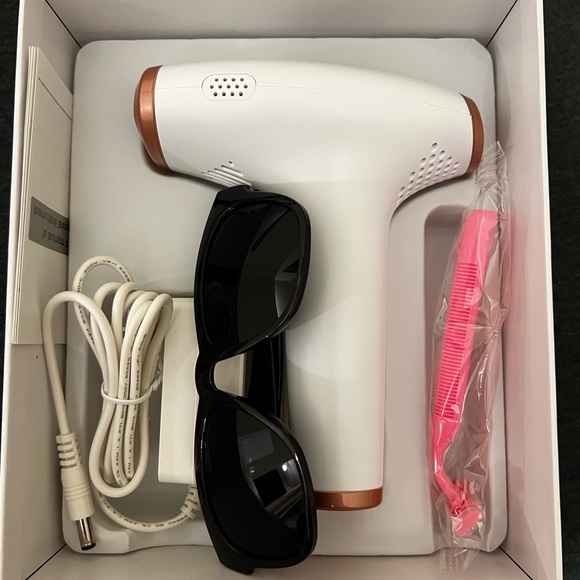 Brand New IPL Hair Removal Device - Never Used! - Picture 2 of 3